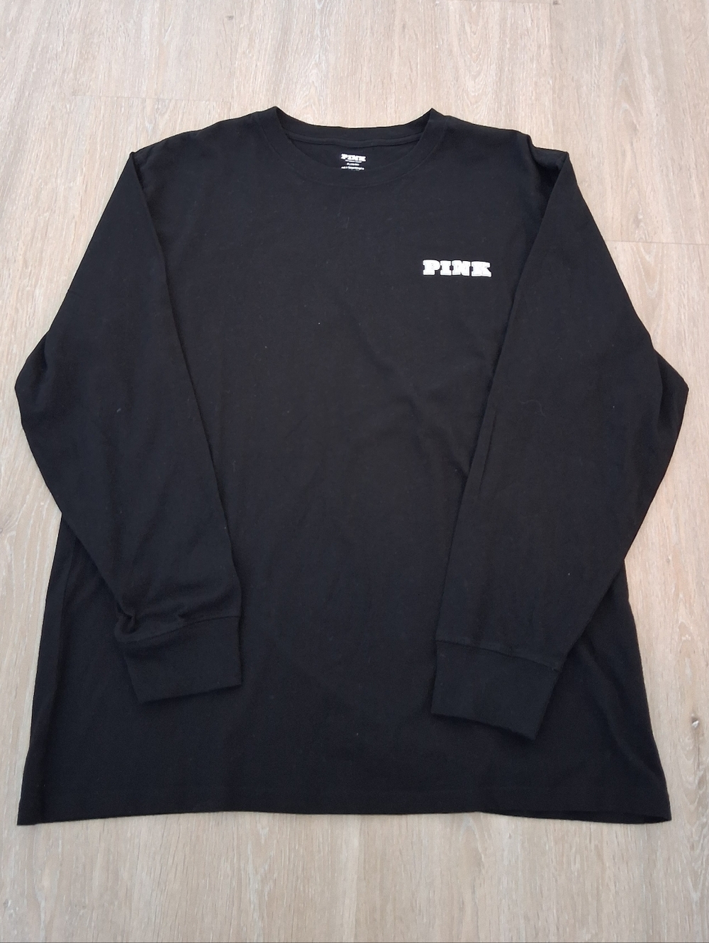 PINK Victoria's Secret Long-Sleeve Crewneck Tee - Black